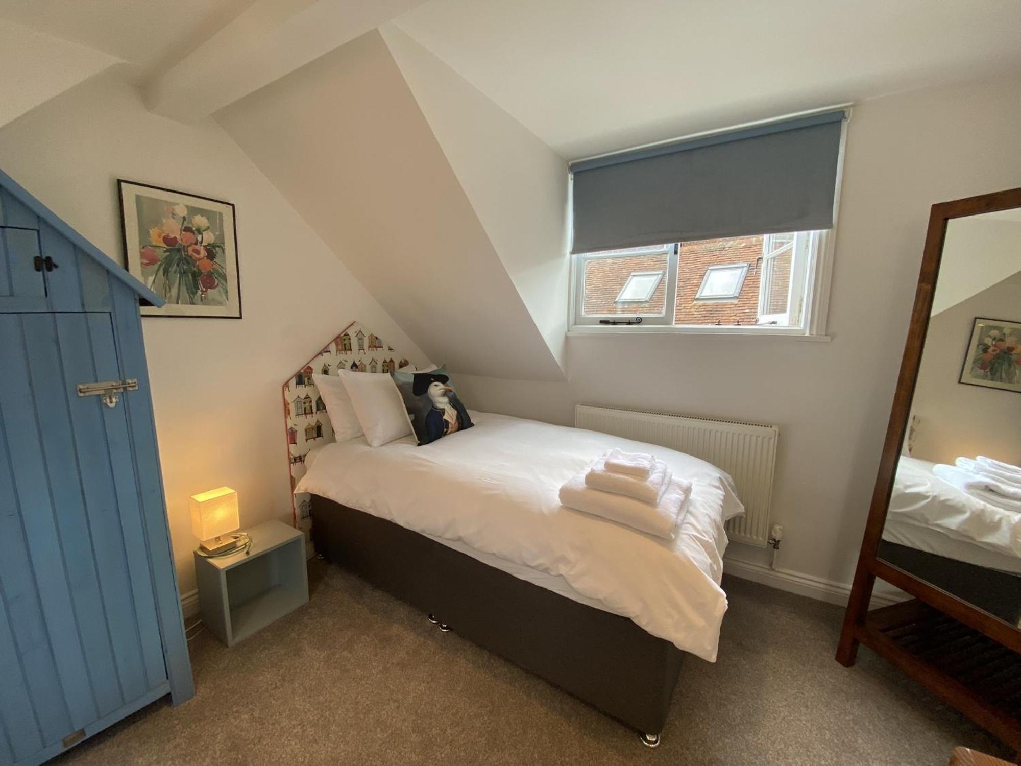 Stylish Cottage With Quay And River View Lymington Exterior foto