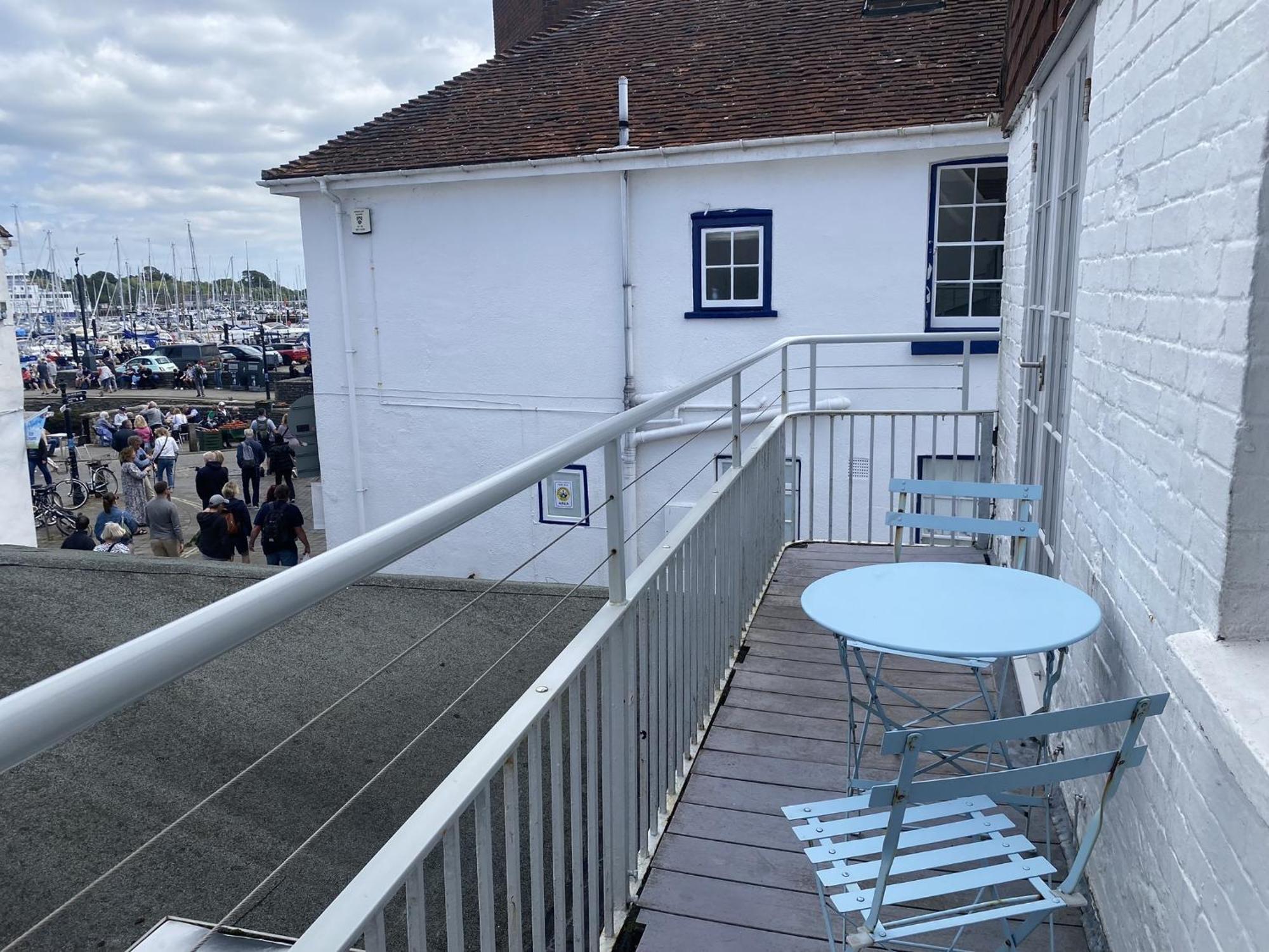 Stylish Cottage With Quay And River View Lymington Zimmer foto